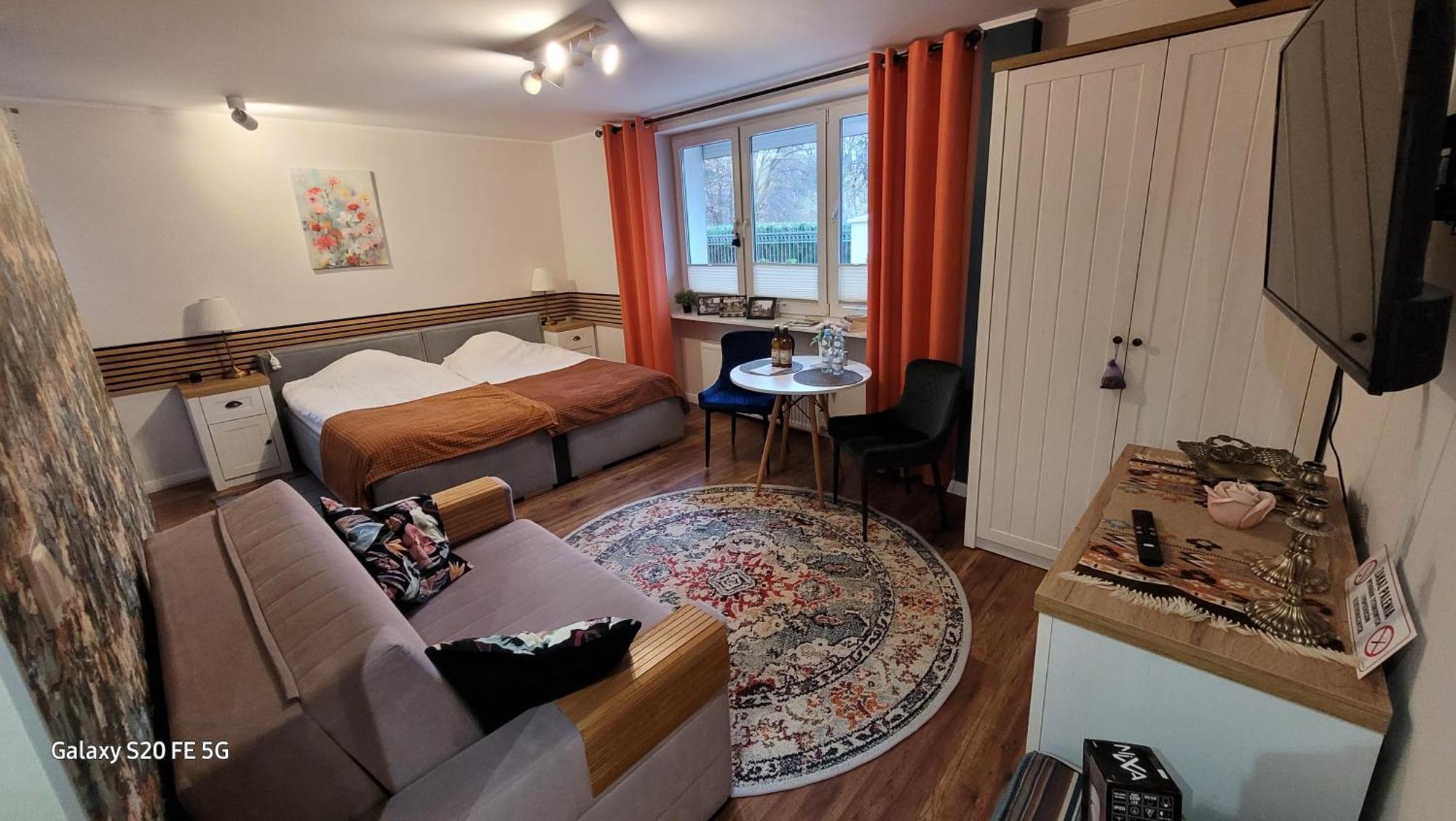 Apartament Przy Parku Nałęczów Esterno foto